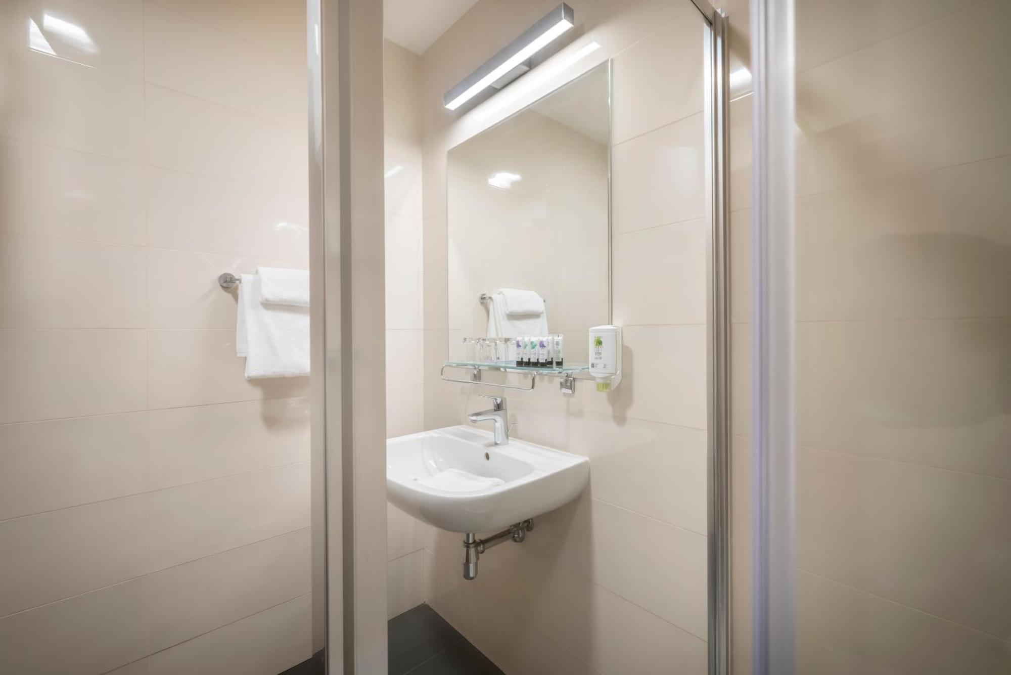 Maistra Select Srebreno Premium Apartments Room photo
